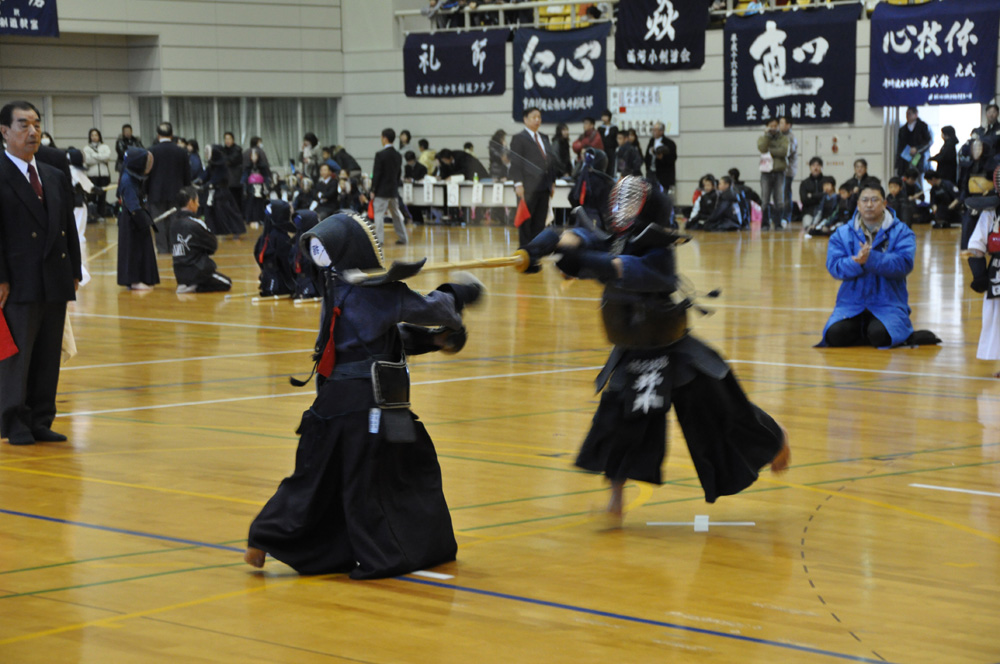 坂本龍馬旗西日本少年剣道錬成大会