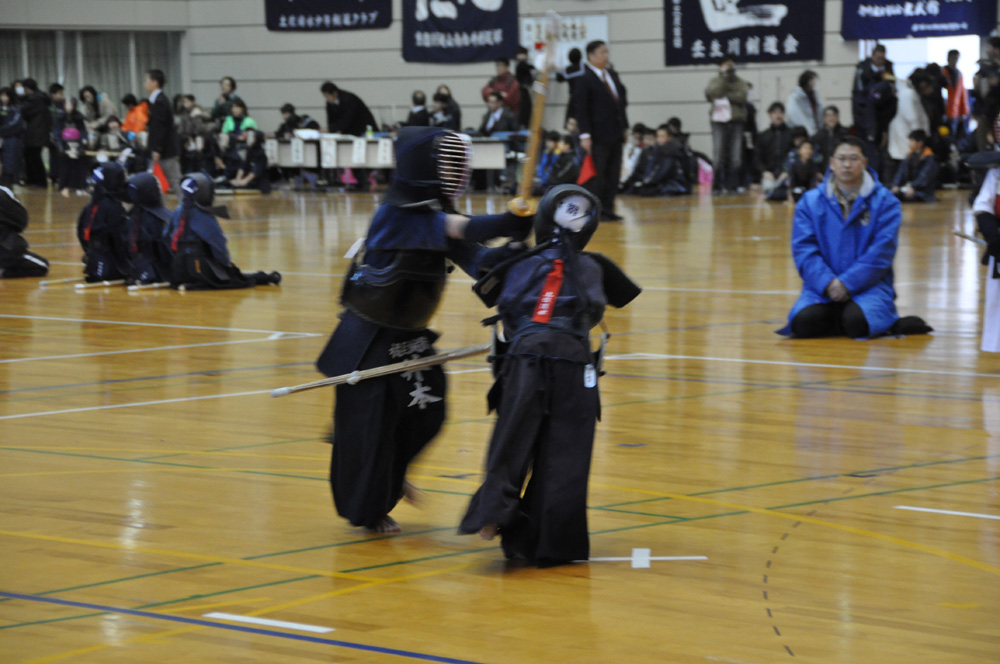 坂本龍馬旗西日本少年剣道錬成大会