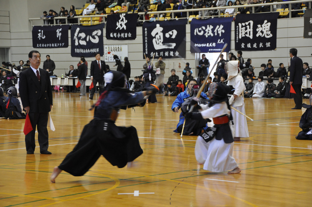 坂本龍馬旗西日本少年剣道錬成大会