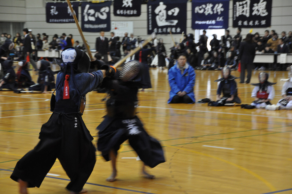 坂本龍馬旗西日本少年剣道錬成大会