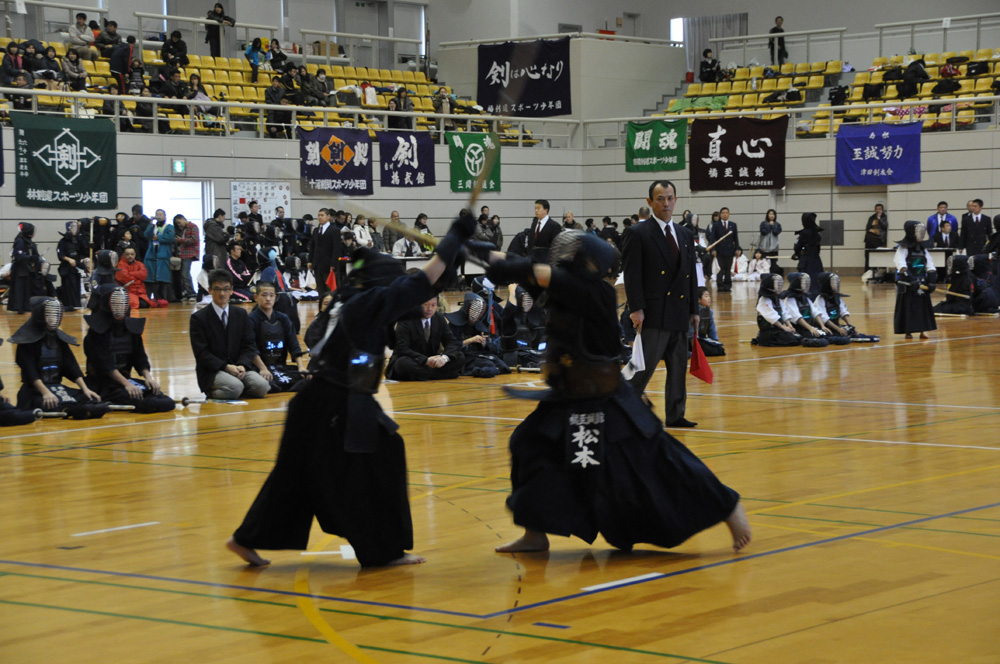 坂本龍馬旗西日本少年剣道錬成大会