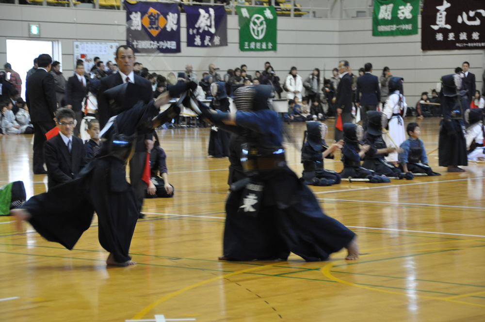 坂本龍馬旗西日本少年剣道錬成大会