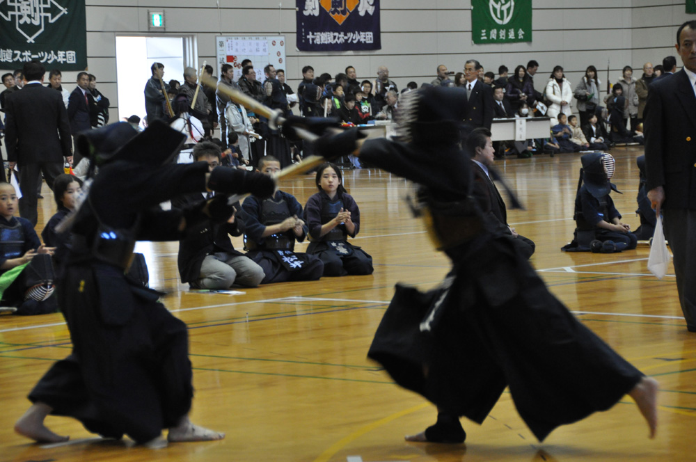 坂本龍馬旗西日本少年剣道錬成大会
