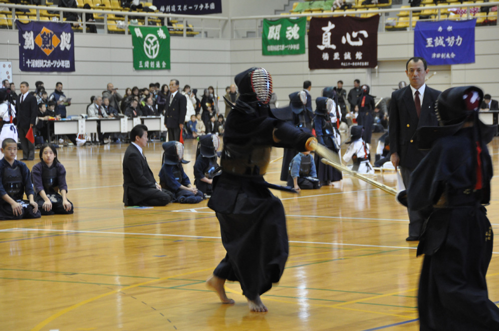 坂本龍馬旗西日本少年剣道錬成大会