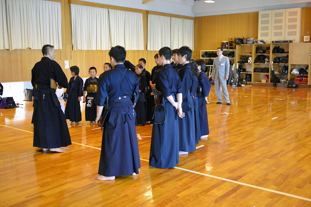 坂本哲志 総務副大臣兼内閣府副大臣が来館されました