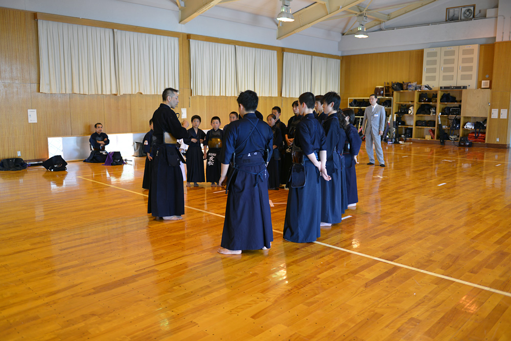 坂本哲志 総務副大臣兼内閣府副大臣が来館されました