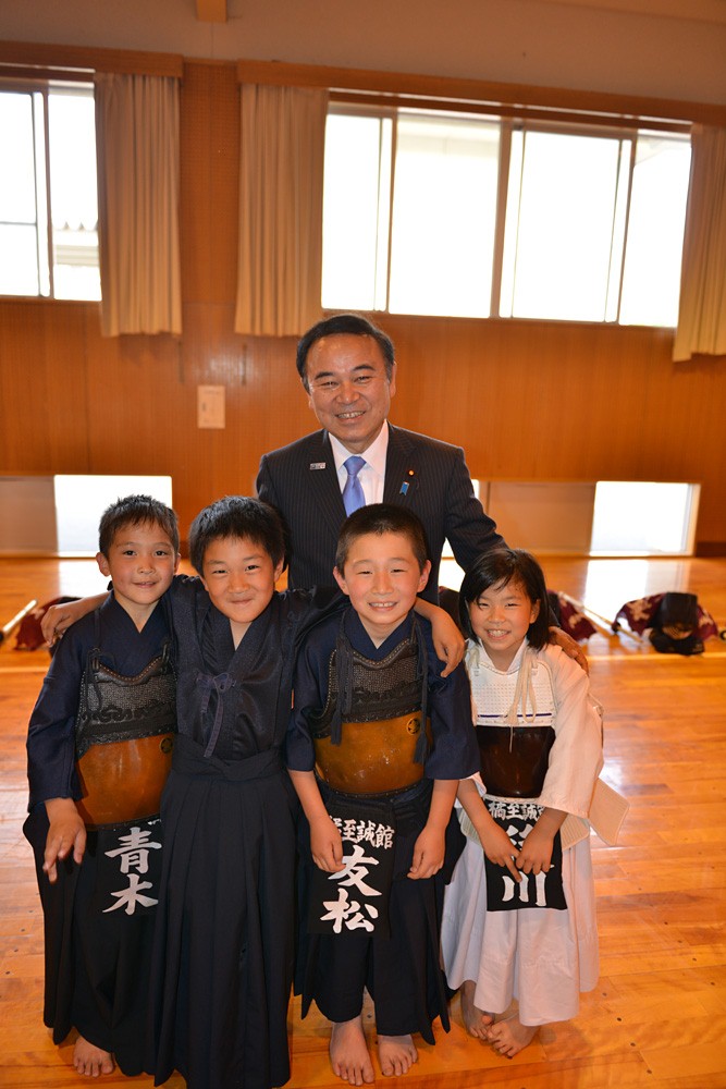 坂本哲志 総務副大臣兼内閣府副大臣が来館されました