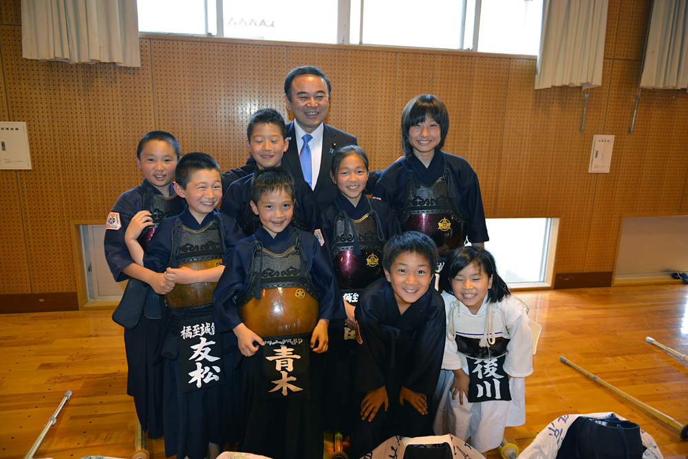 坂本哲志 総務副大臣兼内閣府副大臣が来館されました
